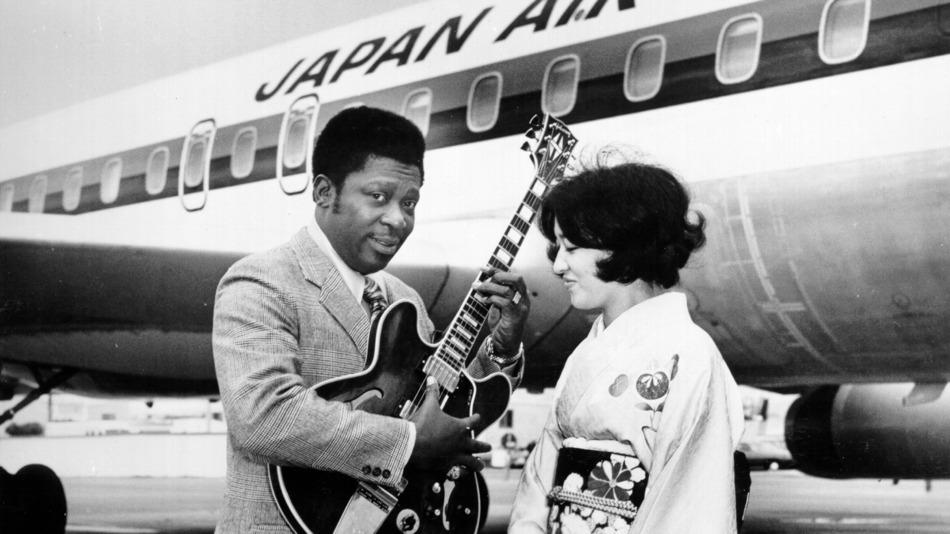mashable's tweet image. Blues legend B.B. King&apos;s extraordinary career in photos on.mash.to/1PKkbZJ