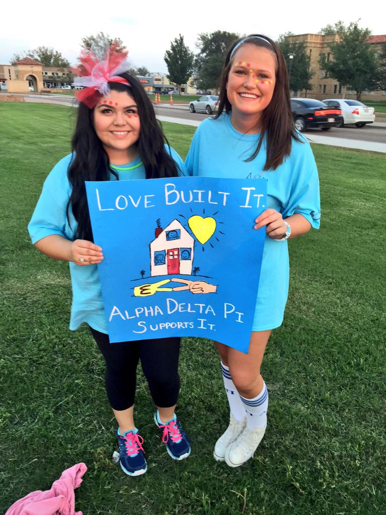desertdruid27's tweet photo. Happy Founder's Day to all 235,000 sisters across the nation! Thanks for the memories, Alpha Delta Pi. #WLFEO http://t.co/xMNL1ll1su