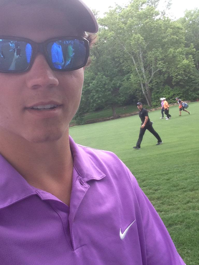 Christian_Todd's tweet photo. Selfie with Rory #RoryChasin @McIlroyRory http://t.co/qVkOXtviDV