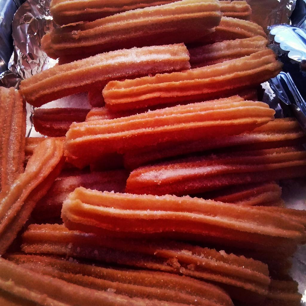 TheChurroStop's tweet photo. 5 #churros for $5!! Come visit the #churrostop on Broadway! @PegCityGrub @foodtruckswpg http://t.co/rBBu5j7nOA