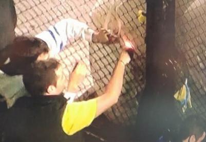 alexismachuca92's tweet photo. Dalee la culpa es de la policia nada mas daleee #SuperVerguenza http://t.co/9hE7BVSGuj
