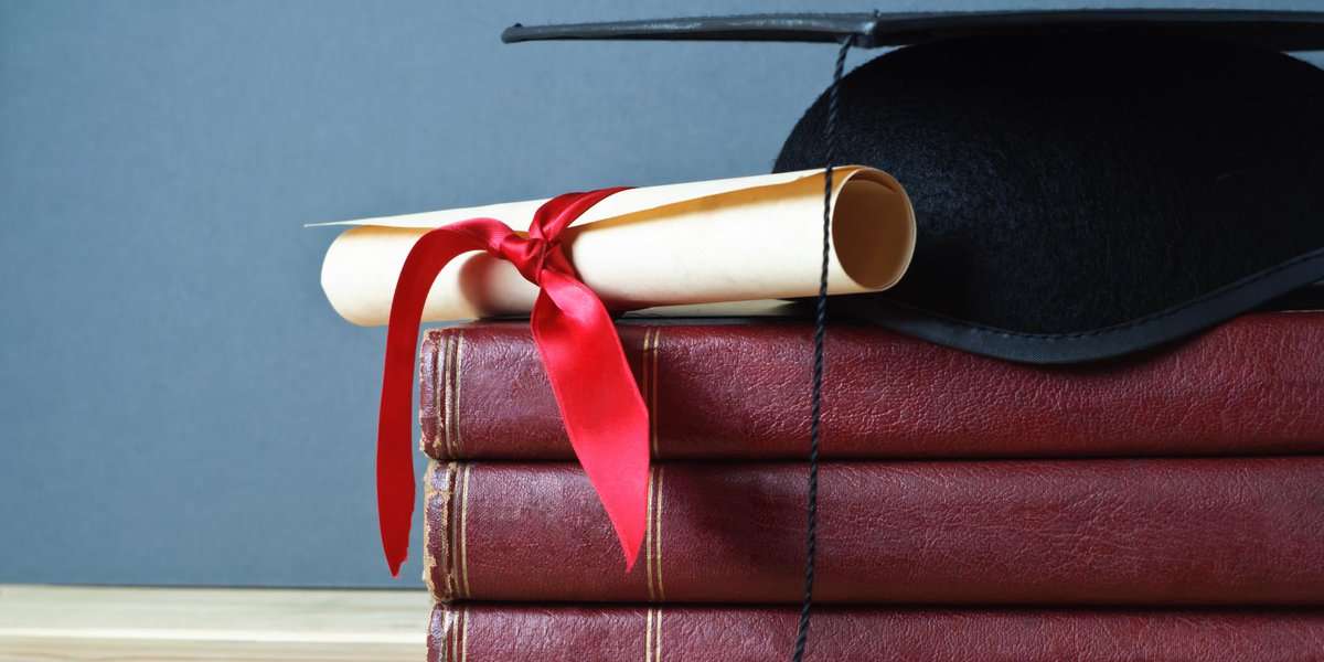HuffPost's tweet photo. 10 incredible bits of advice from famous writers' commencement speeches http://t.co/lsSOprZLzE http://t.co/YUUOV5eKop