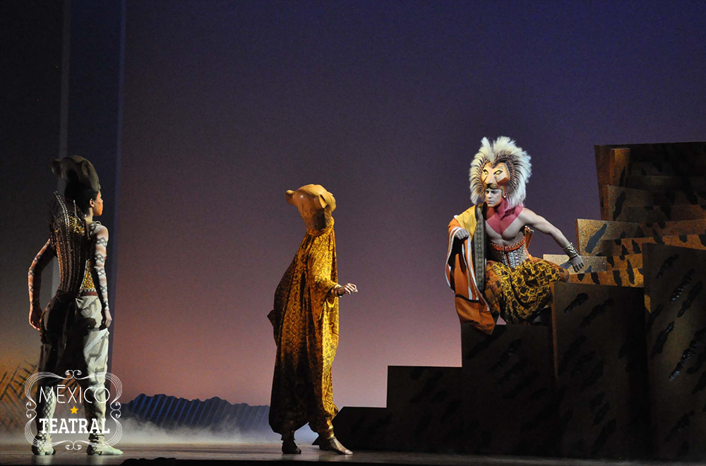 MexicoTeatral's tweet photo. #Fotos @ElReyLeonMexico es majestual hasta su última escena, invita a regresar.

Galería: http://t.co/vFX1hPJAW2 http://t.co/m9AUp2qbqi