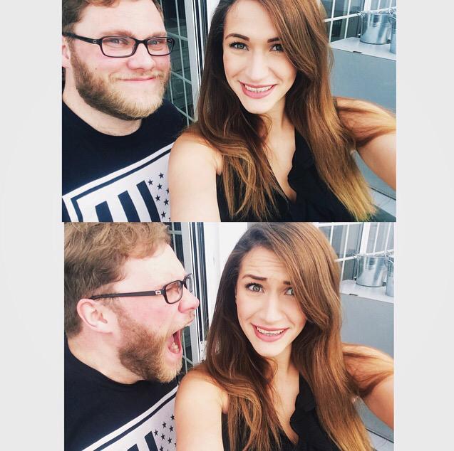 SquidGaming's tweet photo. Wanna watch me and @chrisslight? Of course! Tune in for The Witcher 3 on #GinxLIVE at http://t.co/R4ZjI7lpKU at 6pm. http://t.co/URbk9aKGTq