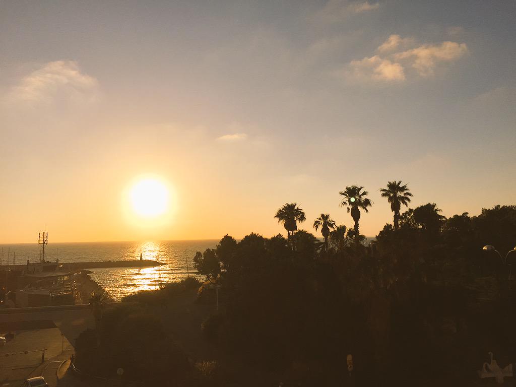 Epic sunset in Tel Aviv 👌