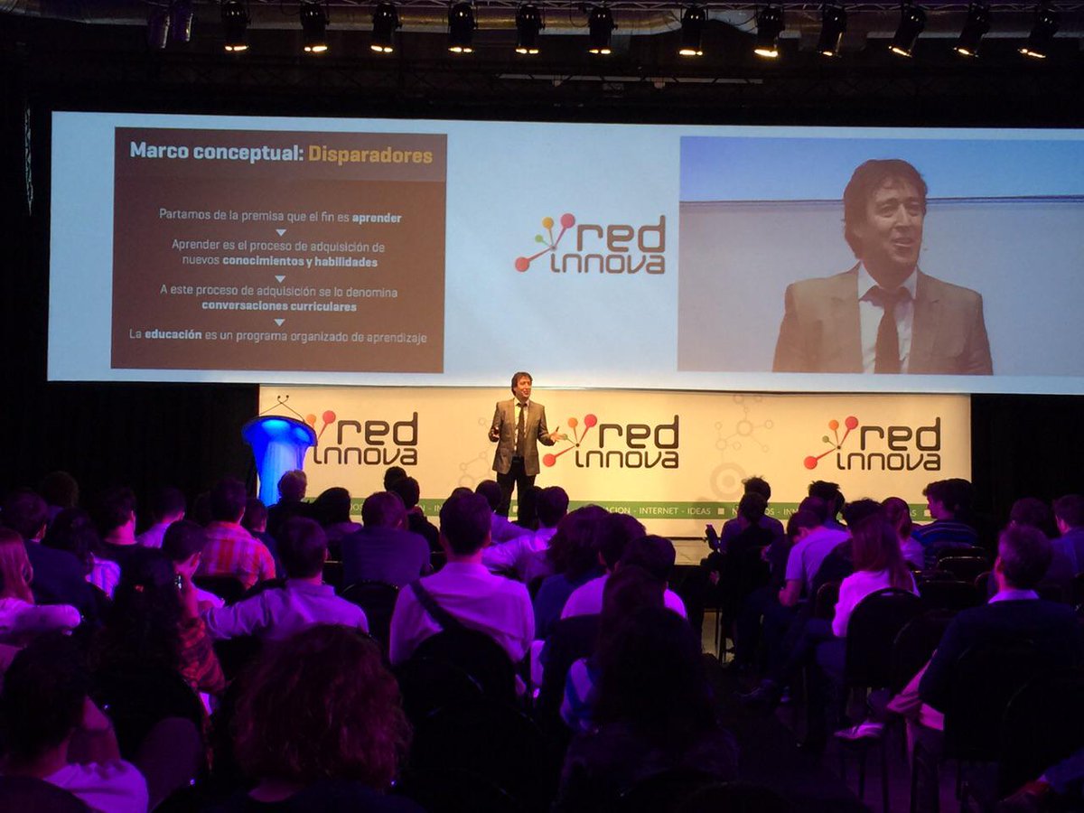 P_Aristizabal's tweet photo. Ayer en #LaRedInnova linda charla sobre el real impacto de la #Tecnología en la #Educación #Storytelling #Transmedia http://t.co/xEM4Q7WkiZ