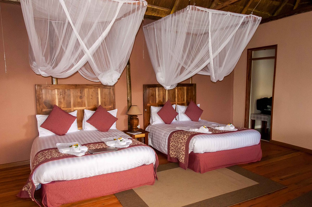 Crystallodges's tweet photo. Thank God Its Friday
Book Crater Safari Lodge for one night and get another night absolutely free call +256414345724 http://t.co/ssMGRol1d2
