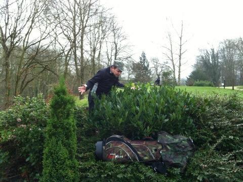 <a href="/GolfBaseUK/">Golfbase</a> I'm sure I left it somewhere around here?! #oldbag #robatcammogolf