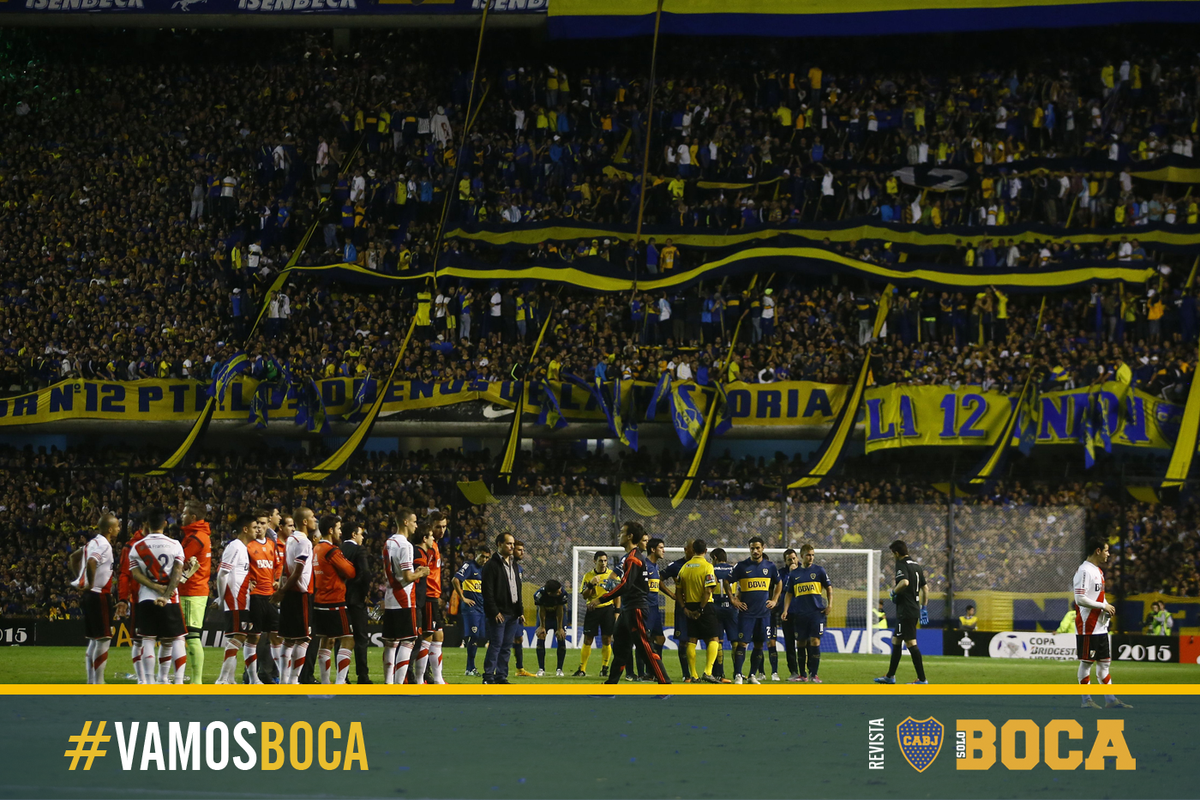 soloboca's tweet photo. El gas pimienta fue lanzado desde el campo de juego, según pericias policiales. Lee más acá: http://t.co/RSUij3WLJj http://t.co/vPrqPaL9Xa