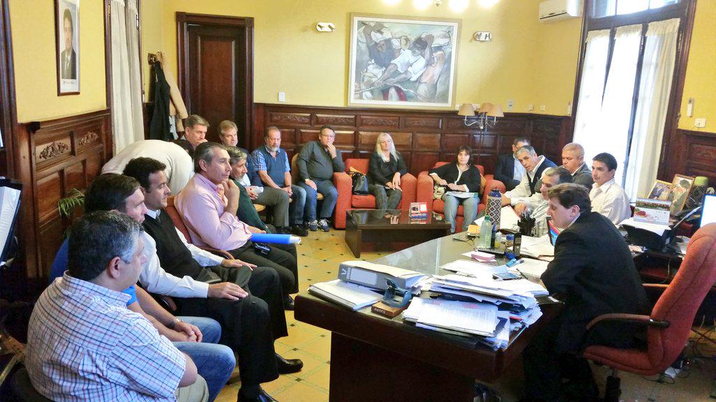 [AHORA] el Ministro <a href="/adolfosafran/">Adolfo Safrán</a> reunido con autoridades del CGE y miembros de los clubes