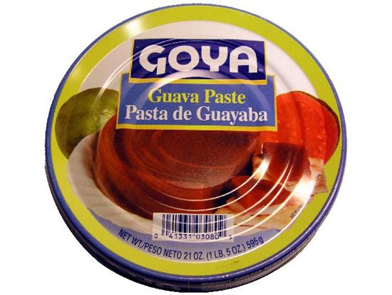 Latina's tweet photo. Eating pasta de guayaba w/ cream cheese &amp; 4 other Cuban habits that Americans might find odd: http://t.co/8iNJ7xgKjz http://t.co/CGqnQHZ7CU