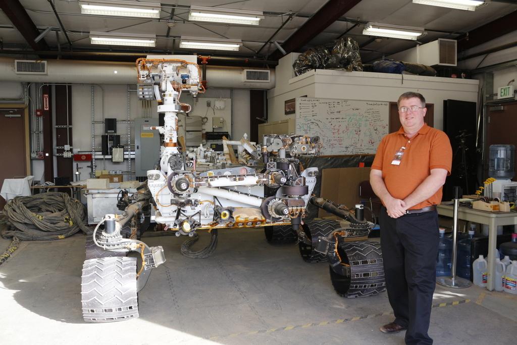 rtphokie's tweet photo. Hey @wraltraffic, my ride is on Mars, does that count? #WinBriansWatch http://t.co/9ARi5VrJuN