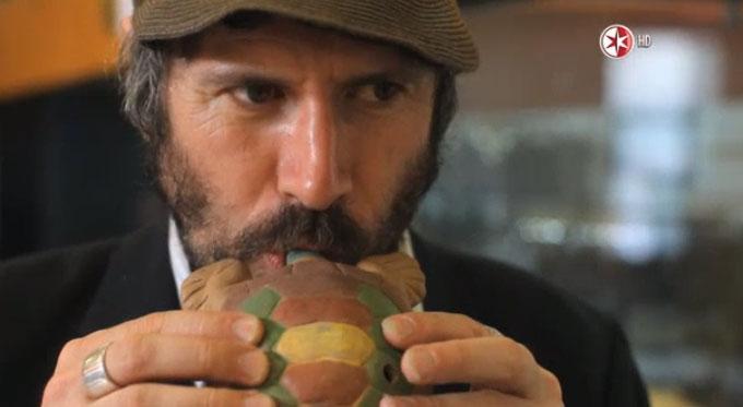 nmas's tweet photo. #Ahora en #PrimeroNoticias #Perifles,: Gruff Rhys http://t.co/sTMlVitm2C