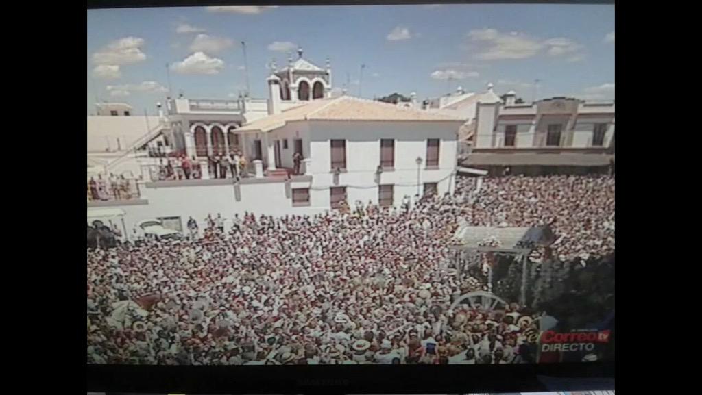 Así llega Triana a ver a la Blanca Paloma