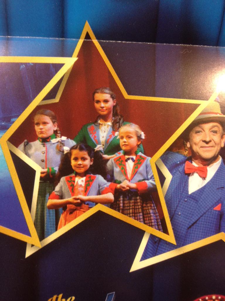 DaanvanRossen's tweet photo. @VajenB  gespot in de @albertheijn 
#soundofmusic http://t.co/yiRYUYWg3c