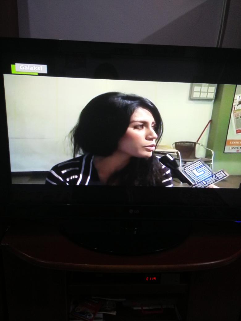 LysaLeesa's tweet photo. #nw #galaksi @IesyaToh ...moga segala urusan Sya dipermudahkan...xmo nangis ehhh... http://t.co/y8qOMPSlRf