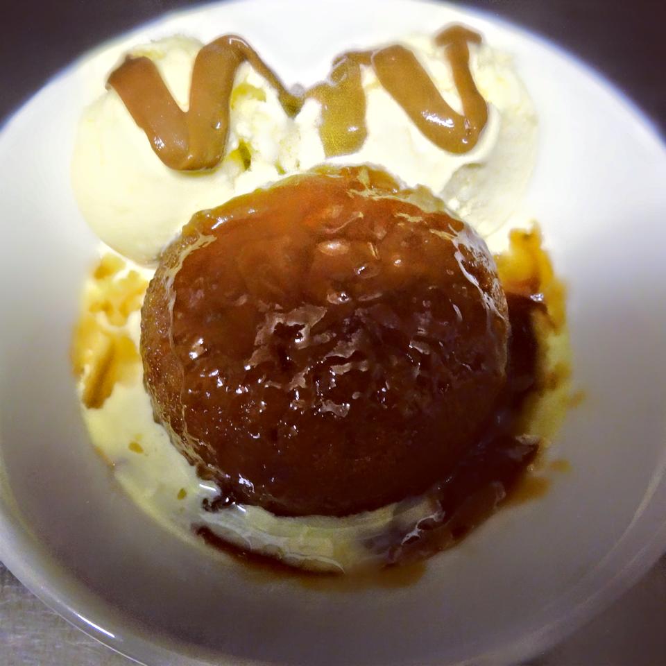 Warm sticky toffee pudding with cold ice cream. What a combo! Treat yourself, it is Friday after all 😋😍 #yum #food