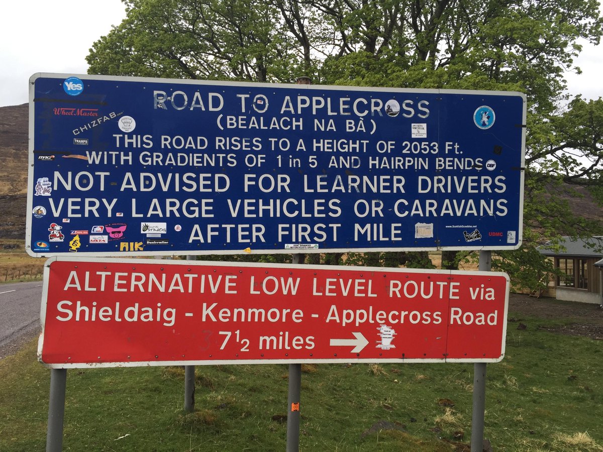 MichelinGuideUK's tweet photo. This mountain pass was between me and my lunch #BealachNaBa #ScarybutBeautiful http://t.co/NbzucRRbdD