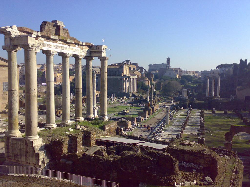 SteMicDM's tweet photo. Vabbè, vi saluto e vado a fare anche io una visita all'#Expo, però vado a quello di Roma.
#ExpoA.C. http://t.co/VNJO1pVaam