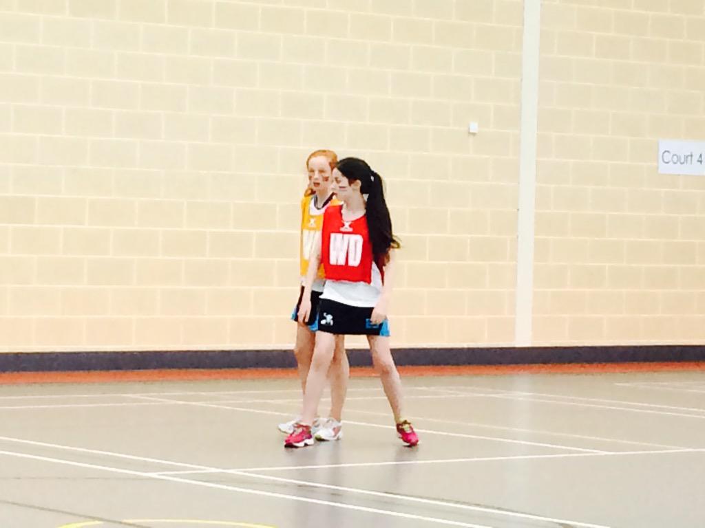 G84JNC's tweet image. Productive session at Crumlin Community Centre! Now back 2 Antrim 4 @NetballScotland Thistles v England #thistlearmy