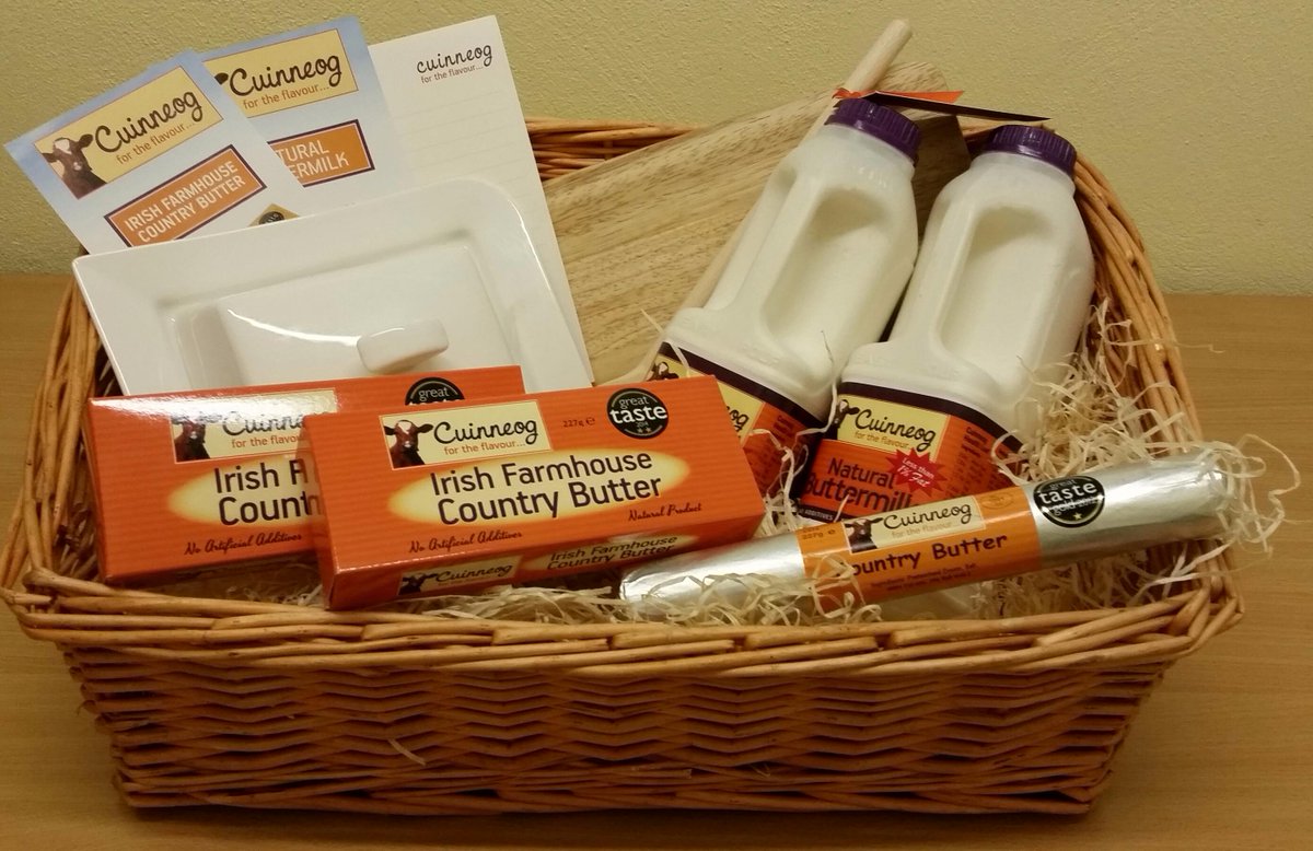 conspringshow's tweet photo. Look at this lovely HAMPER Cuinneog have sponsored for our baking competition....Thanks Cuinneog #awardwinningbutter http://t.co/s1dwylv6pX