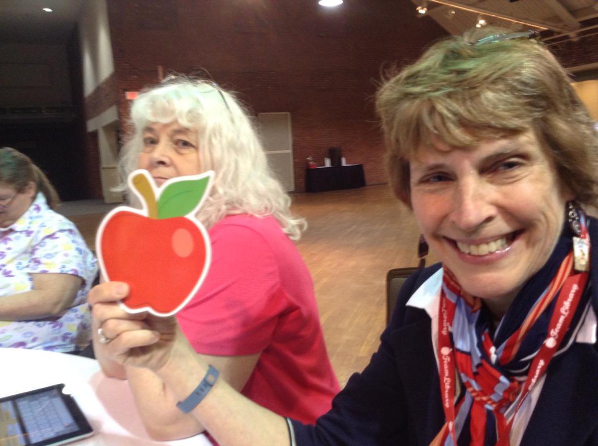 autumnlibrarian's tweet photo. The cool table won the first raffle! #teamlibrarynh #oobtweets http://t.co/oatO6y1ufx