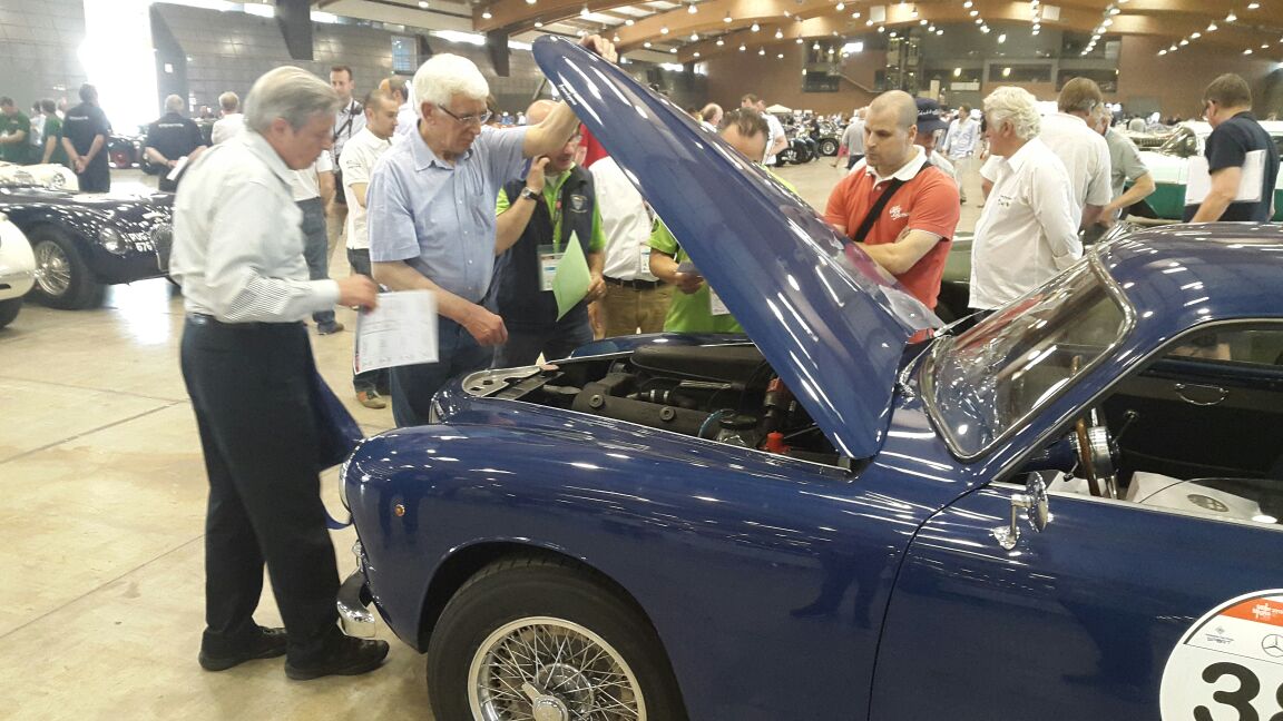 ceccato_auto's tweet photo. Il nostro Presidente Pino Ceccato alla #1000Miglia !! Una corsa emozionante! http://t.co/auPzlX8mWu
