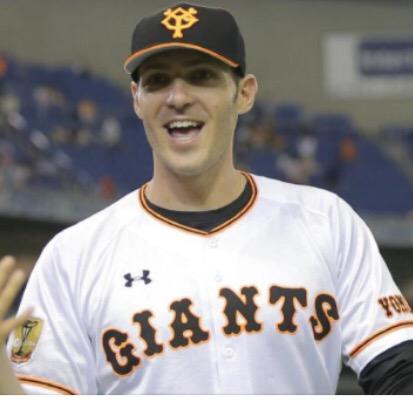 turney9zero's tweet photo. Nice pitching &amp; banzai! @big_lefty49 
ちなみに一軍にマシソン、ポレダ、マイコラスがいる時は自分がマシソン担当で依田通訳が先発の二人を担当してます。だから今日のヒーローインタビューは依田通訳でした😉 http://t.co/HEeDIM0wSM
