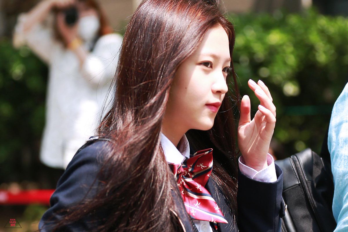 backhug305's tweet photo. 150501 예리 뮤직뱅크 출근길 5P
http://t.co/I5nC53VdRQ http://t.co/rHpgdbmg5k