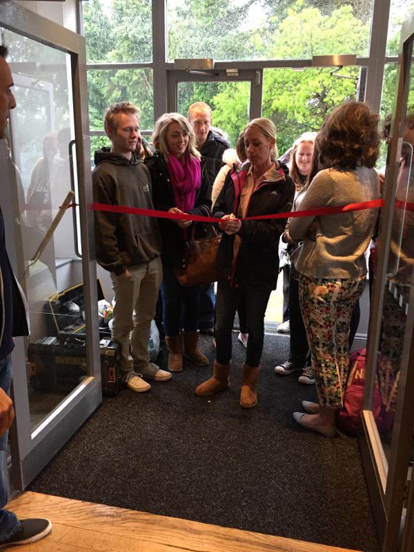 WBI_Team's tweet photo. Our 9th Whitbread Inn, The Heath in Southampton is now open! The team are raring and ready to go! @WeAreSUGM http://t.co/FHpsiN8U7f