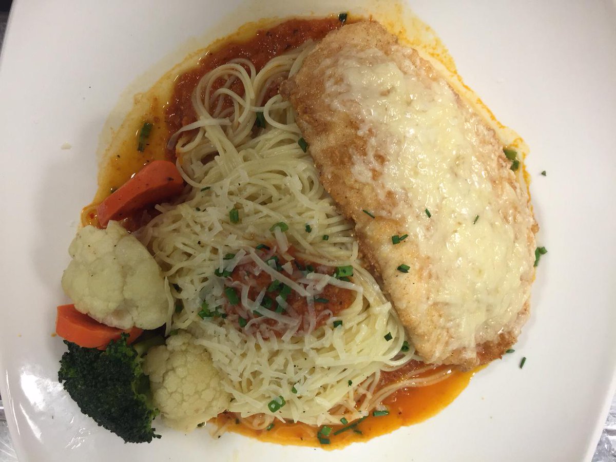DearbornCC_MI's tweet photo. Chef Specials this week: Angus Rib Eye Steak, Broiled Chilean Sea Bass and Chicken Parmesan. http://t.co/mButP8eqoO