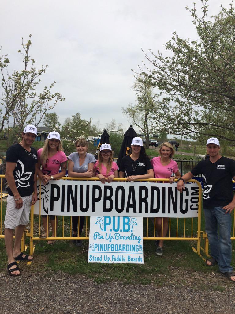 pinupboarding's tweet photo. Pinup team!!!! #pubsup http://t.co/Au8b3xGlv8