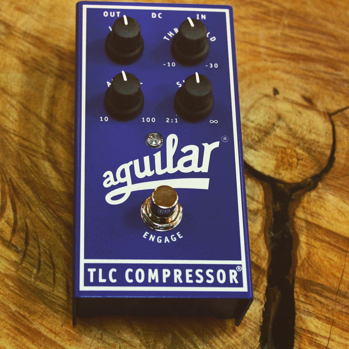 MUSICSALESBCN's tweet photo. Compressor per baix @aguilaramp TLC Compressor! #aguilaramp #bassporn #pedalporn #terrassa #redmusik #bajista #comp http://t.co/fJ9qBOqKPY