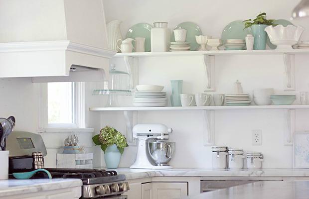 CountryLiving's tweet photo. 7 Reasons to Try Open Shelving in Your Kitchen http://t.co/IewRu9ILDr http://t.co/z3wQTdmfi7