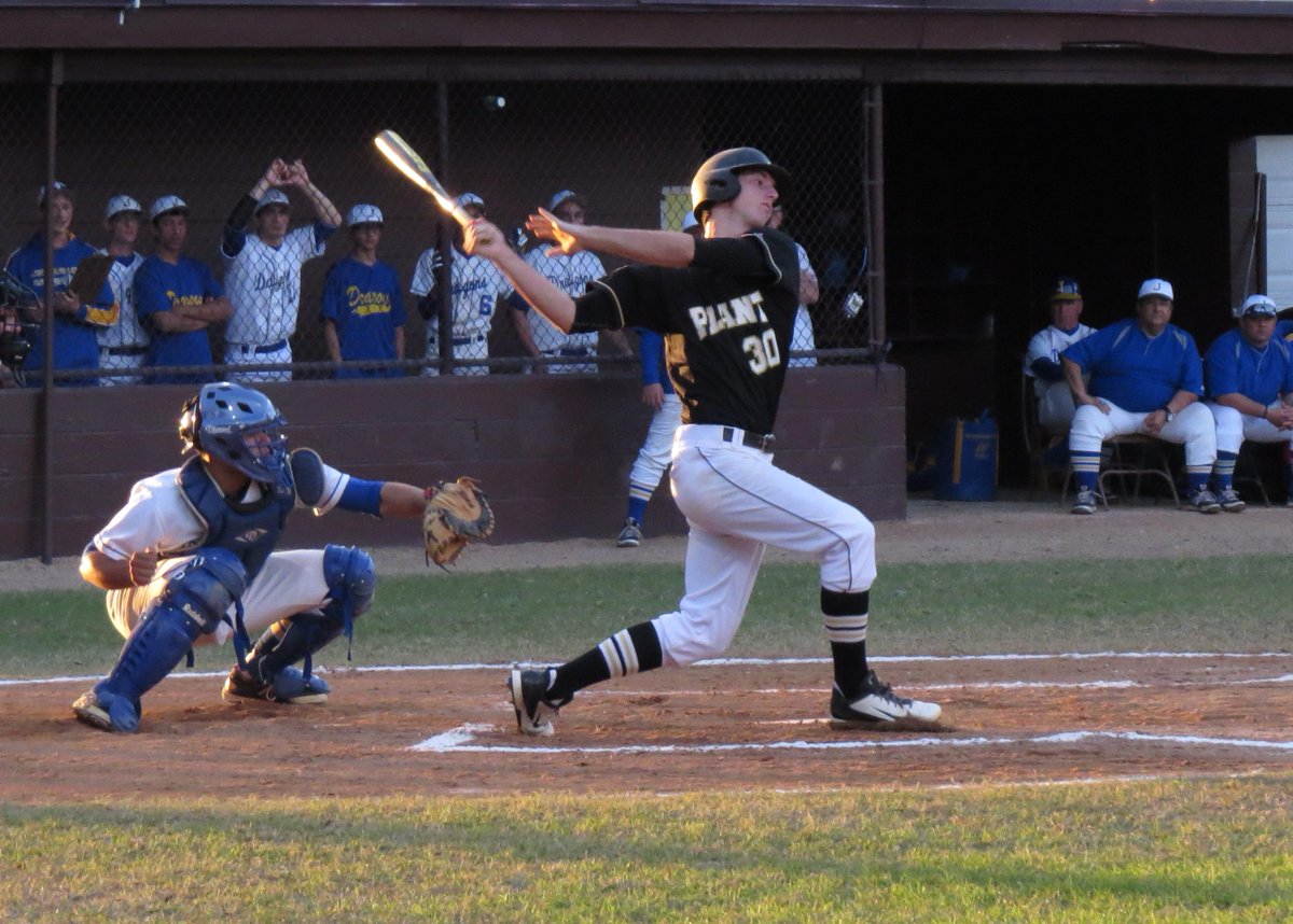 @PlantBaseball CF Kyle Tucker, a UF signee, following his brother's career arc: usathss.wordpress.com/wp-admin/post.…, @GatorZoneBB