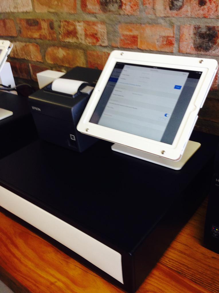 IanCFO's tweet photo. Point of sale looking so good with iPads,@PedersenLennard and @vendhq in a demo for @fresh_laundry1 http://t.co/7mPhhmtgKy