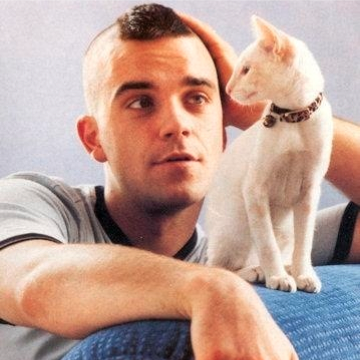 robbiewilliams's tweet photo. What’s new pussycat? #flashbackfriday http://t.co/Ory94GSgiz