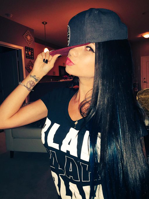 BLAH BLAH BLAH! 🍌 http://t.co/HC2ePcB7Xi<a href="/tag/showmesapphires"class="tags"><span>#showmesapphires</span></a>