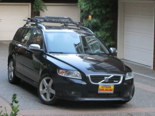 tirekickUS's tweet photo. We love wagons! '10 Volvo V50 AWD T5 R-Design http://t.co/ocjZmuJn9E #tirekickus #volvo #v50 http://t.co/VXkAiAKBYt