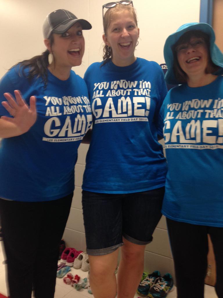 MsMulkey3's tweet photo. What a wet end to field day! Every kid and teacher is soaked! #leefieldday @LeeFoxes @MsBazar3 @Jerilene2 http://t.co/mVGlUVIES5