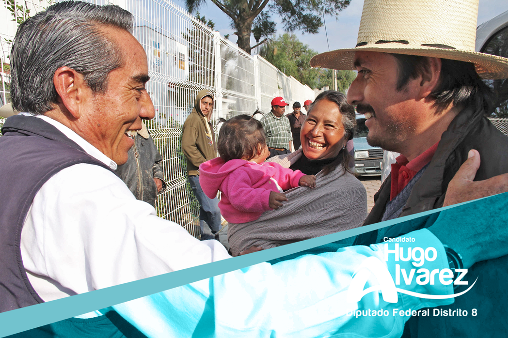 HugoAlvarezV15's tweet photo. Generaremos empleos creando condiciones que atraigan empresas internacionales a la región del Distrito 8 en Puebla http://t.co/mn2lfSyeec