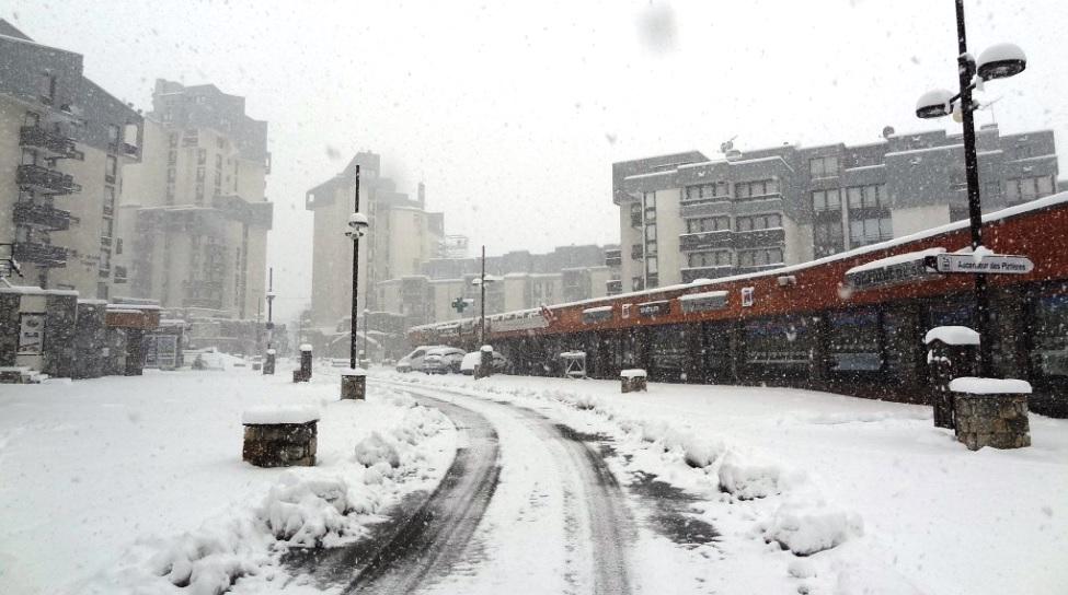 mgmproperties's tweet photo. Tignes Val Claret as we speak http://t.co/6MEsh1JmLO