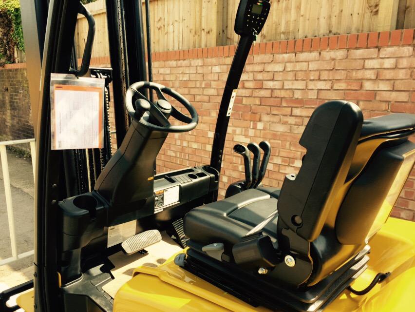 JSTLTD's tweet photo. Ready for export.Our 2015 Yale ERP2.5VL is charged and ready for your requirements #yale #forklift #materialhandling http://t.co/Yvtu2oLlo8