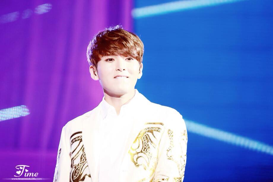 Heaven870621's tweet photo. #ProudToBeRyeosomnia
#ProudOfRyeoWook
#Ryeosomnia_need_Ryeowook_solo
#We_want_ryeowook_solo_album #Always_support_you http://t.co/Usxs9H3qI7
