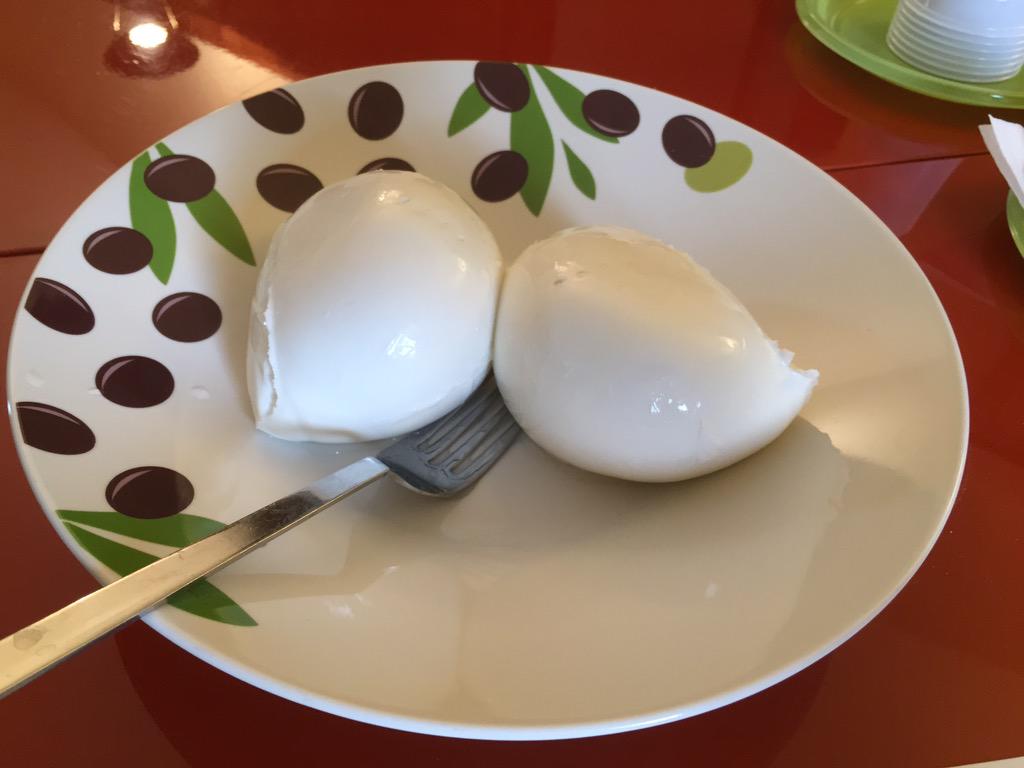 pondini's tweet photo. Fresh organic Mozzarella di Bufala di Campana made this morning. http://t.co/aEgp7GgKQl