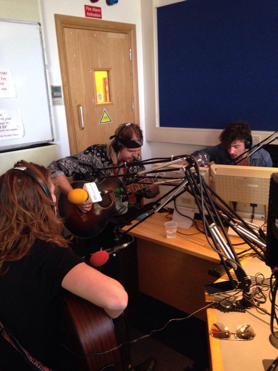 Sercko's tweet photo. This Saturday on @BBCIntroBerks I've got @TheQuotesband in the studio Bookmark this link! http://t.co/DVqq2zql2M http://t.co/HCxpo7HDKJ