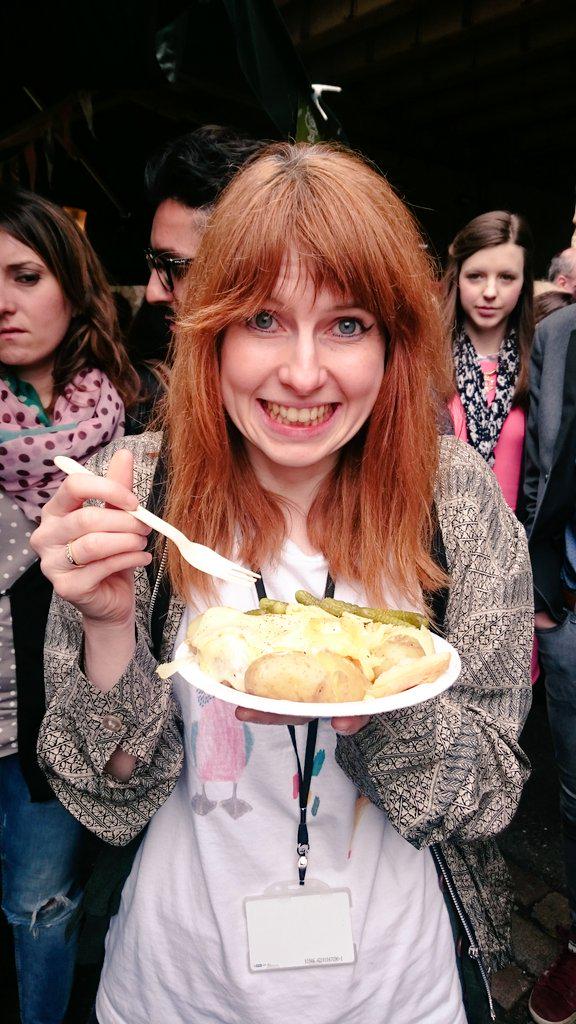 KimbobFR's tweet image. Happy Friday! @Rocket_network went to Borough market for lunch 🍴👌🐷