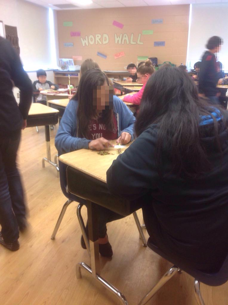 More traditional tobacco making at #rrdsb