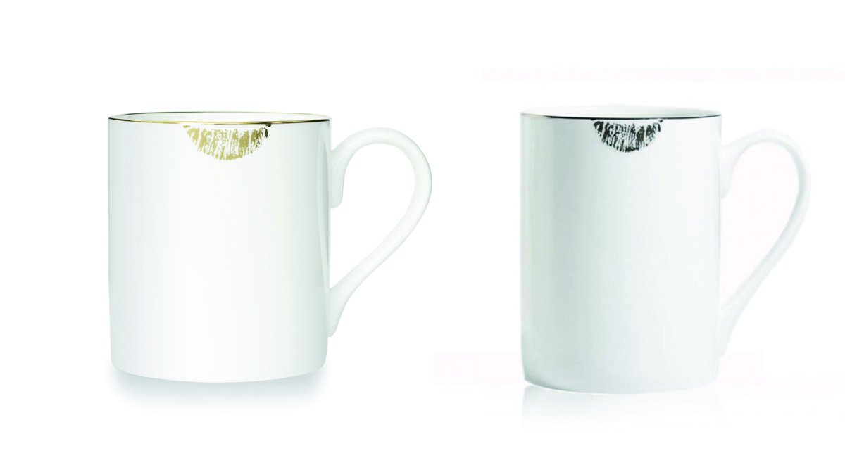 LeTeashop's tweet photo. {NEW IN} Le mug #lipstick en porcelaine dorée à l'or fin ou au platine. Une jolie idée cadeau pour la #fêtedesmères ! http://t.co/OXueVqqN2C