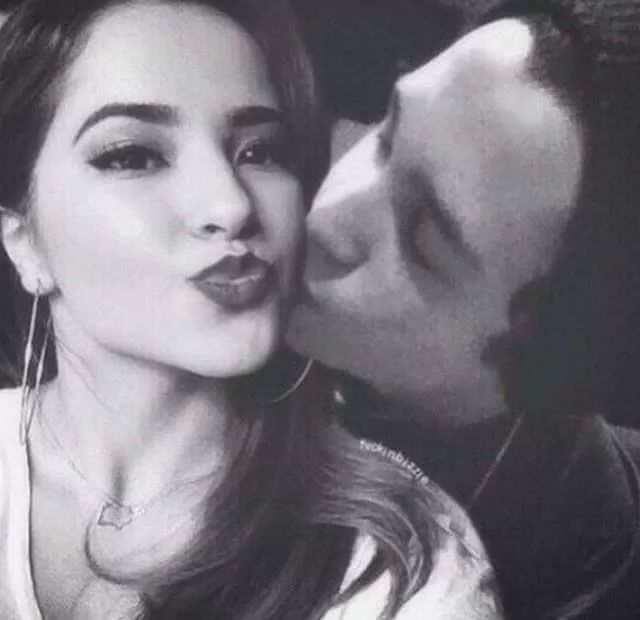 natashadupy1's tweet photo. Perfectos!! 😍😘😝 http://t.co/fqw8N7uFTD